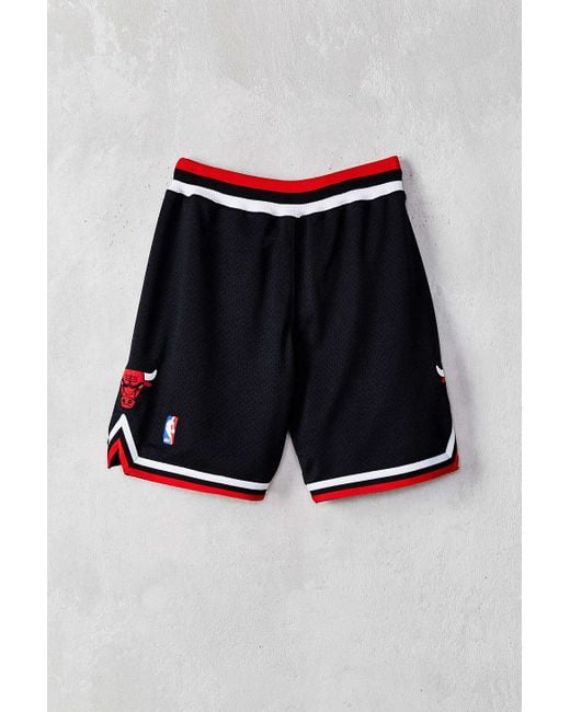 Mitchell & Ness Chicago Bulls Authentic Basketball Short in Black for Men