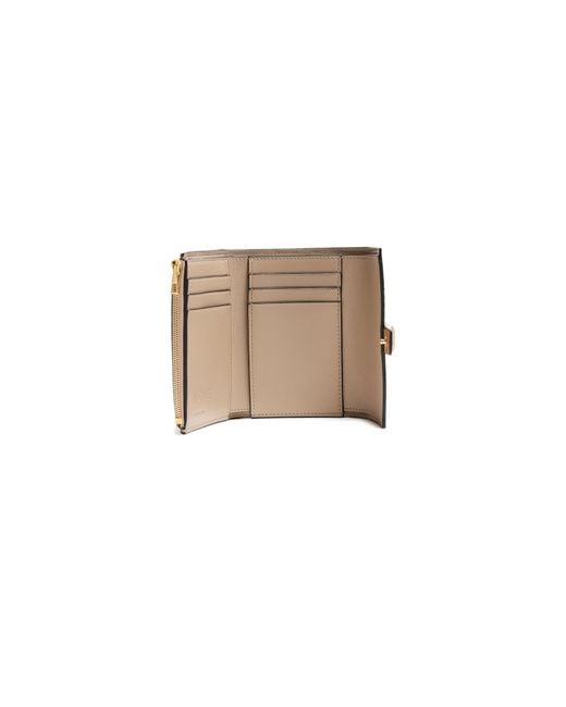 Petit Portefeuille Vertical En Cuir De Veau Grainé Souple Loewe en coloris Natural