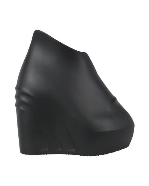 Givenchy Black Monumental Mallow Wedge Shoes In Rubber