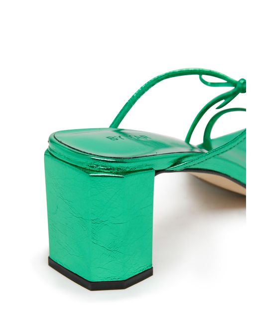 Mules à talons June Clover en cuir métallique vert By Far en coloris Green
