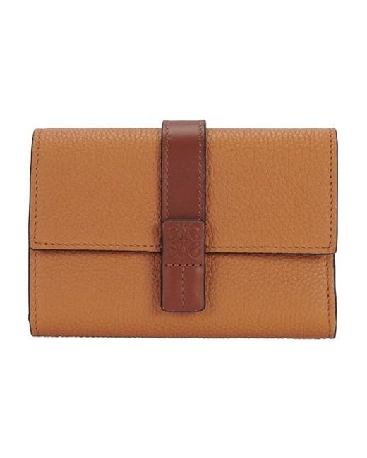 Loewe Leather Small Vertical Wallet in Light_caramel_pecan (Brown 
