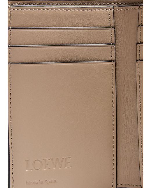 Petit Portefeuille Vertical En Cuir De Veau Grainé Souple Loewe en coloris Natural
