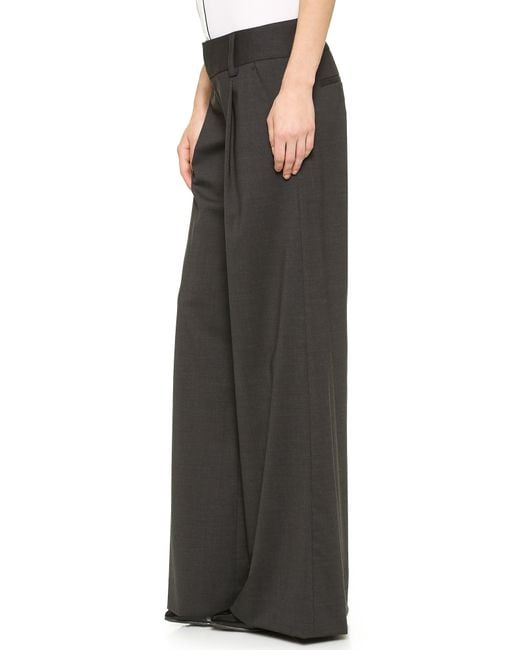 Alice + olivia Eric Front Pleat Wide Leg Pants in Gray | Lyst