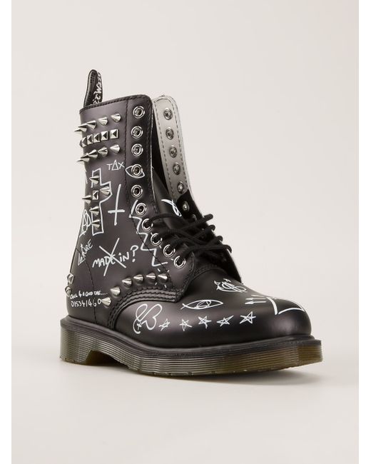 Dr. Martens Graffiti Print Boot in Black | Lyst