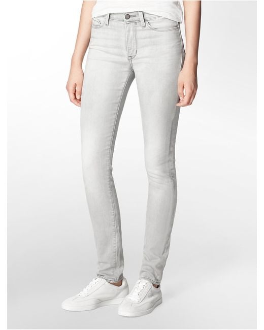 Calvin Klein Jeans Ultimate Skinny Light Grey Wash Jeans in Gray | Lyst