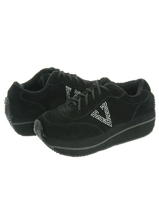 volatile women's expulsion fashion sneaker