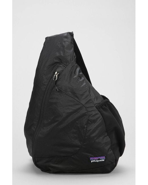 Patagonia Lightweight Travel Sling Backpack in Black for Men | Lyst