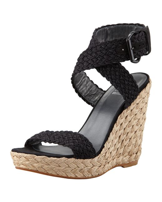 Menâs Brown Chacos z2 classics | Chacos, Chaco shoes, Men