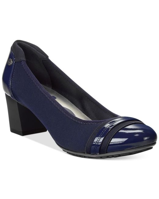 anne klein navy pumps
