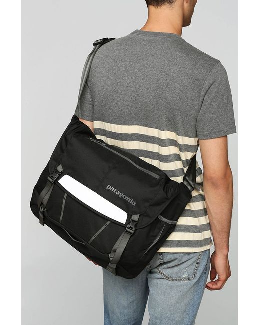 Patagonia minimass messenger bag hotsell