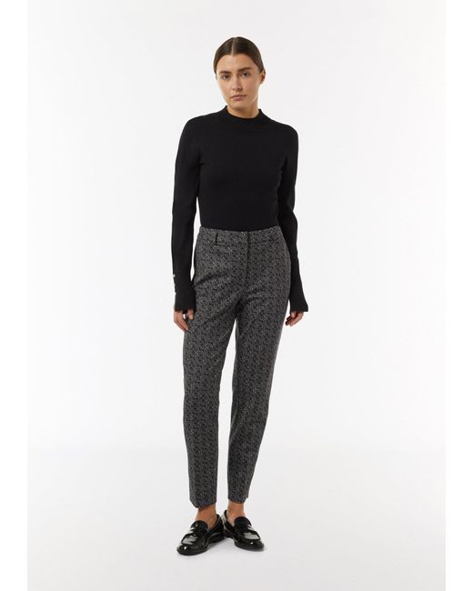 Comma, Gray Hose