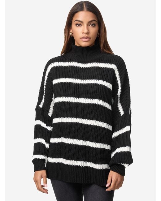 Elara Black Pullover