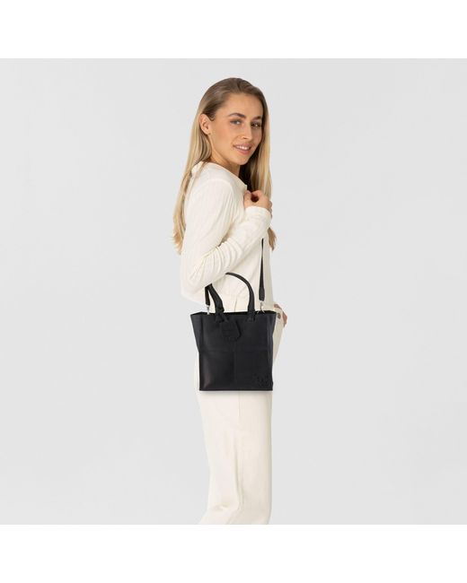 Burkely Black Schultertasche Rogue Robyn