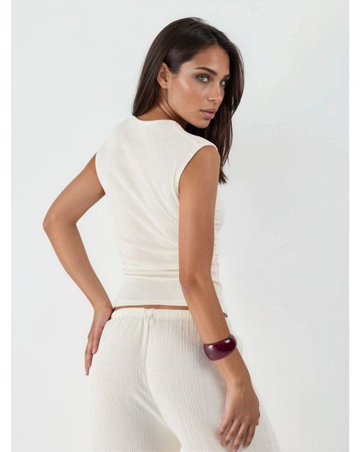 Busem White Top