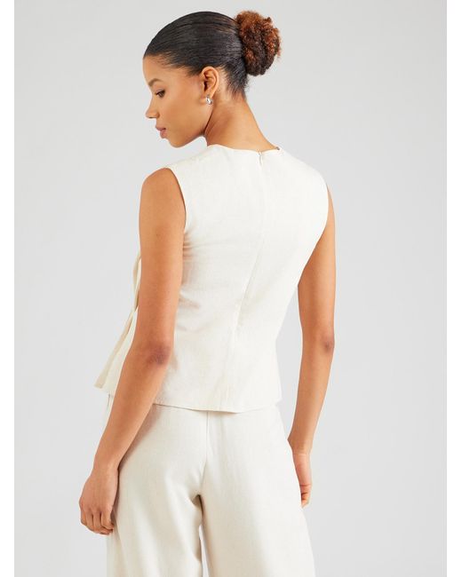 millane White Top