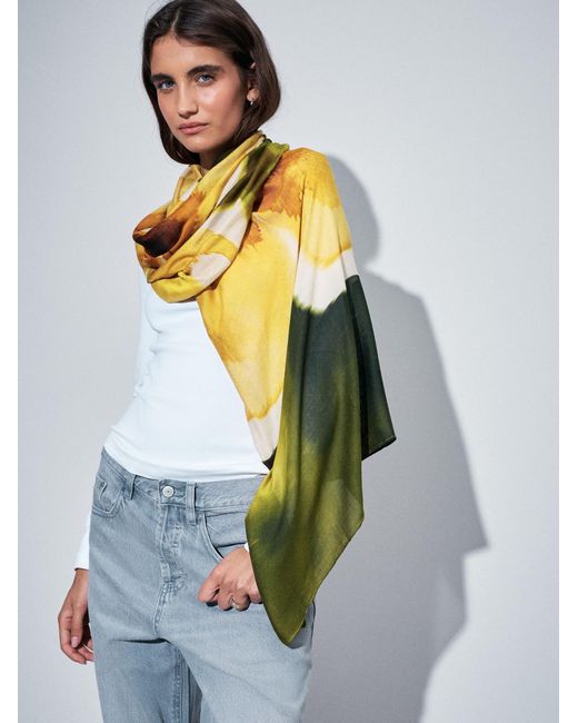Next Yellow Schal