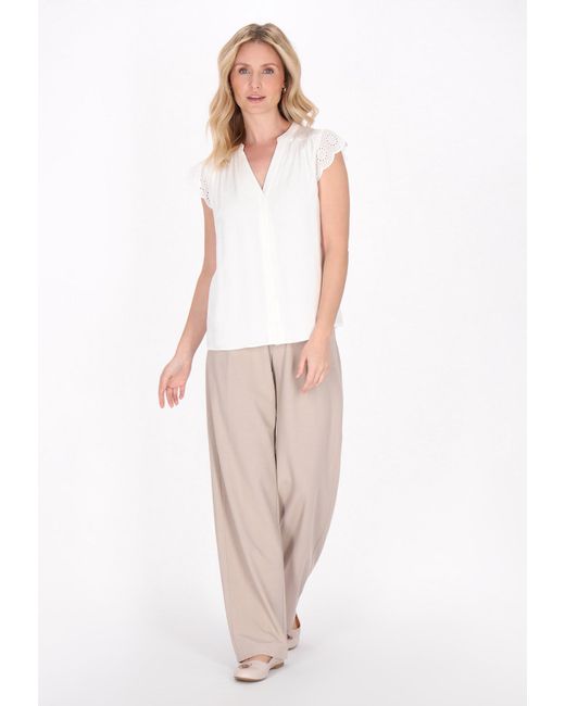 Usha White Bluse Fashion Look