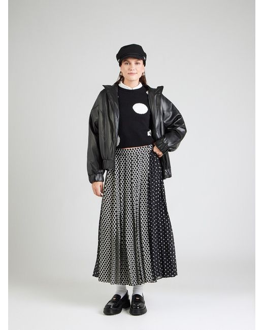 MAX&Co. Black Pullover Mcosansa
