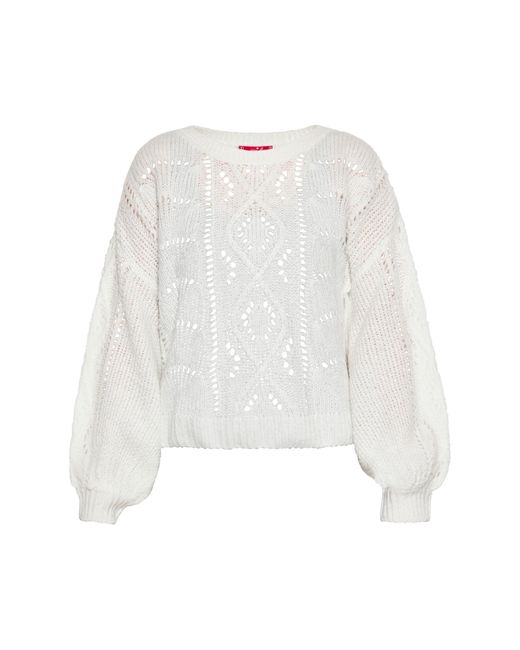 swirly White Pullover