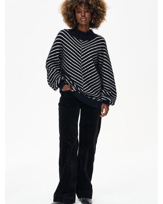Blue Shadow Black Pullover