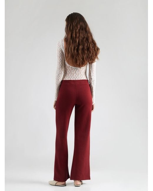 Oh April Red Hose Lyle