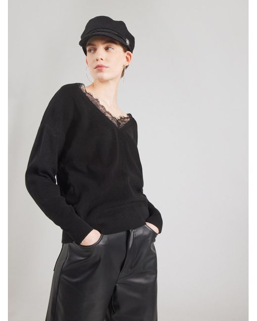 Olalook Black Pullover
