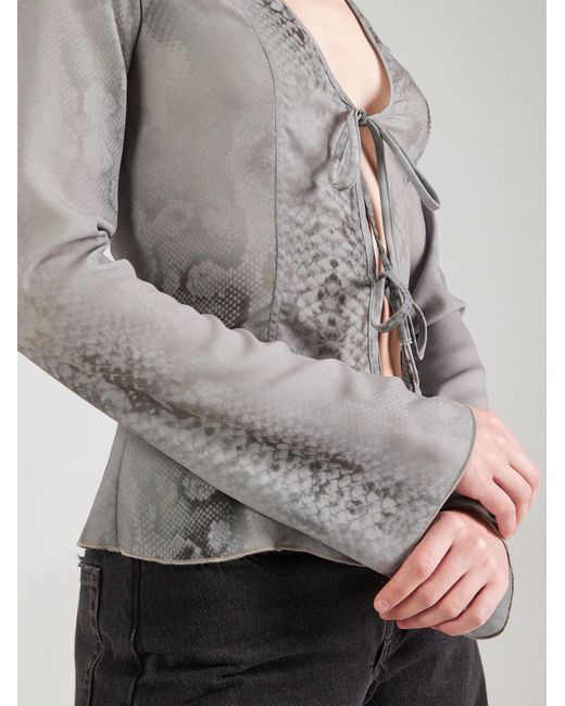 Weekday Gray Bluse Scorpio
