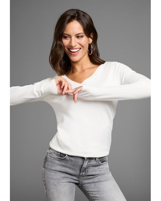 Laura Scott White Pullover