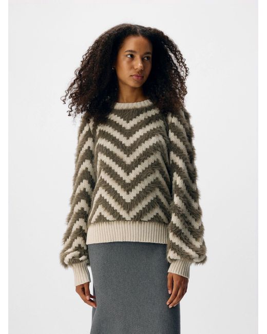 Object White Pullover Hollow