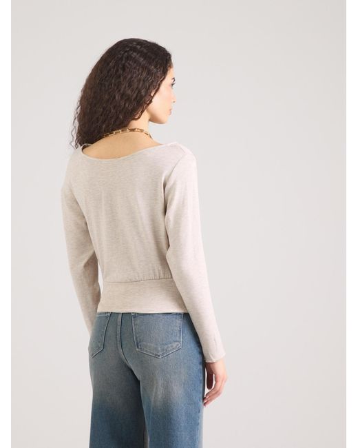 Studio Select White Pullover Hedda
