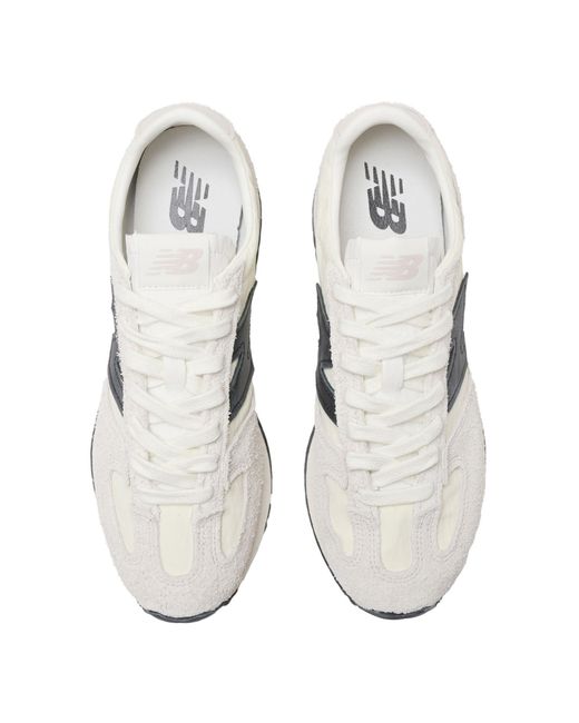 New Balance White 471