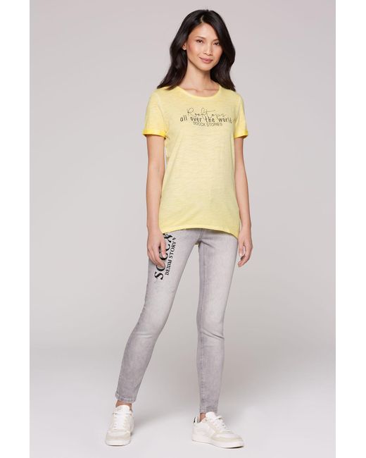 SOCCX Yellow T-Shirt Im Used Look Mit Label Prints
