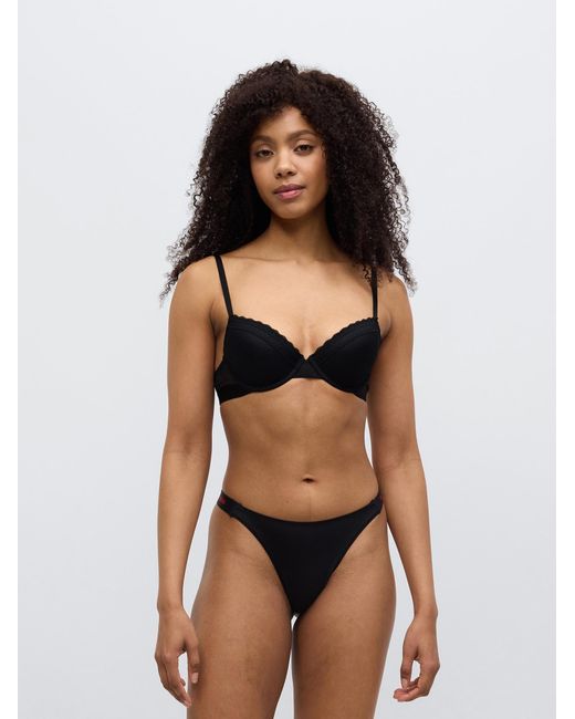 HUGO Black String