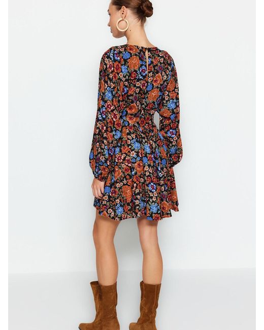 Trendyol Multicolor Kleid