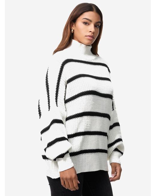 Elara White Pullover