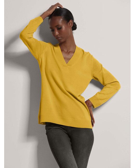 Madeleine Yellow Pullover