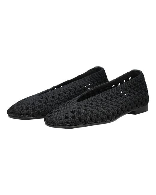 Pavement Black Ballerina