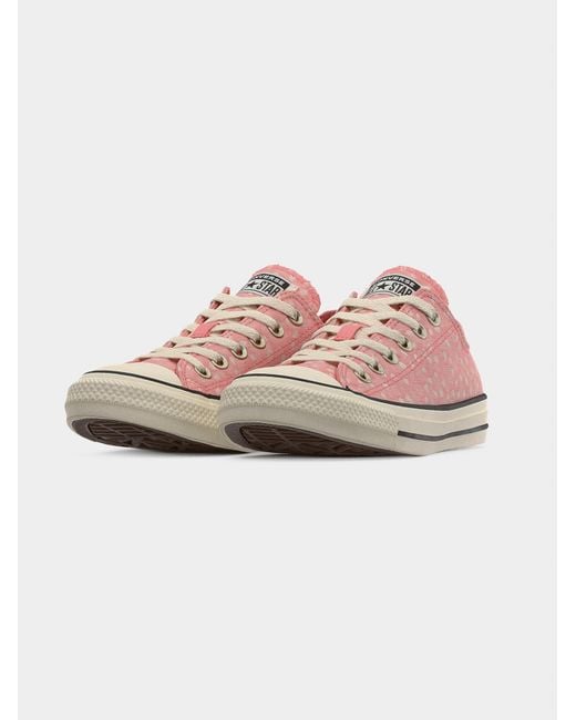 Converse Pink Sneaker