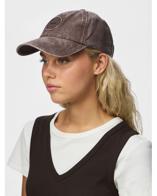 Pieces Brown Cap