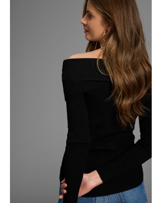 Laura Scott Black Pullover