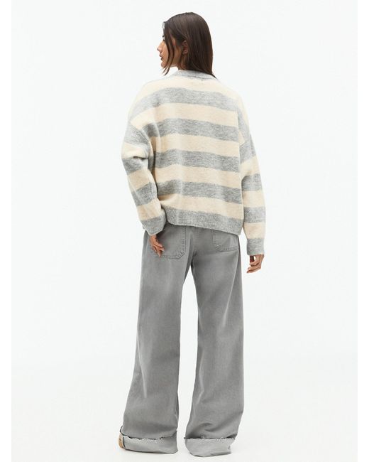 Pull&Bear White Pullover Pacific
