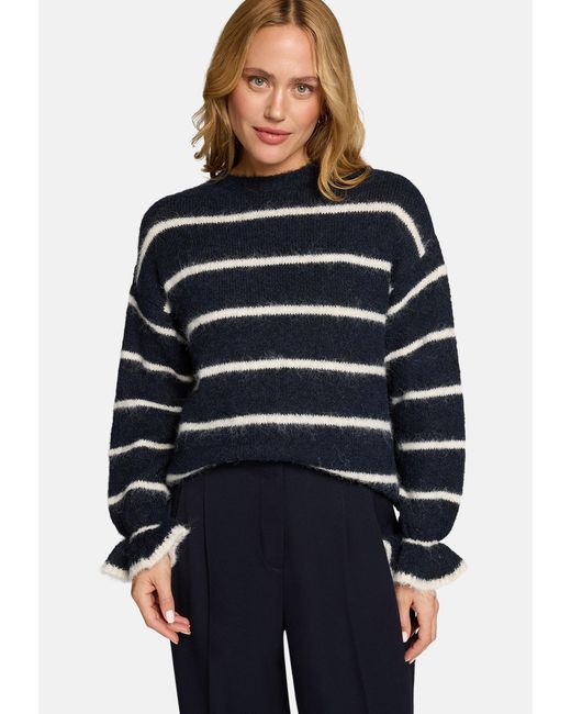 Zero Blue Pullover