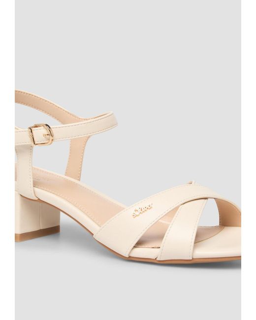 S.oliver White Pumps
