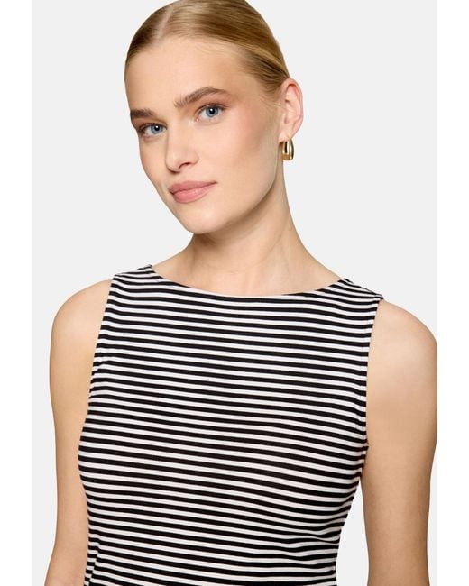 Zero Black Basic Shirt Mit U-Boot-Ausschnitt