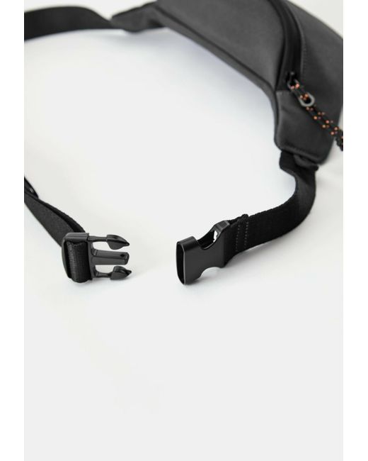 Pull&Bear Gürteltasche in Black für Herren