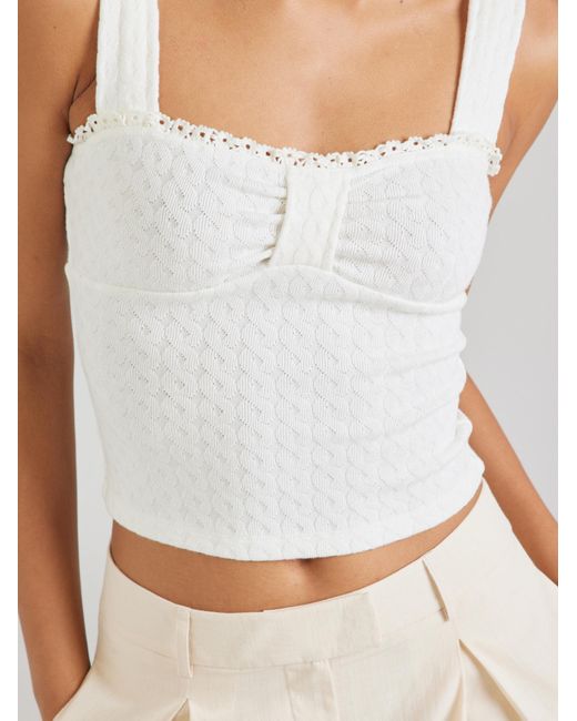 millane White Top Bow