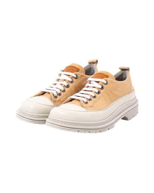 Art White Sneaker