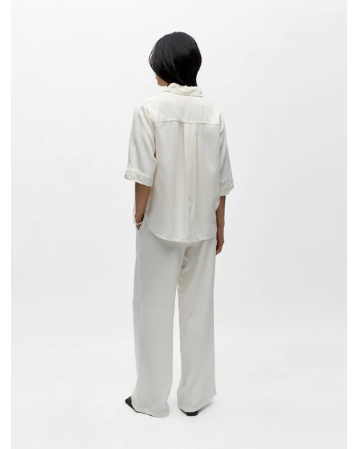 Object White Bluse Objframe