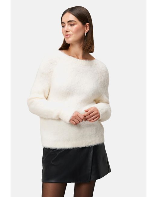 Zero White Pullover