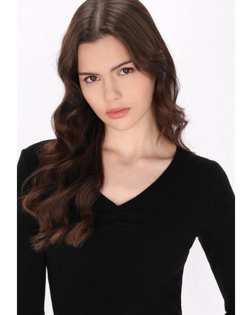 myMo Black Pullover Comfy